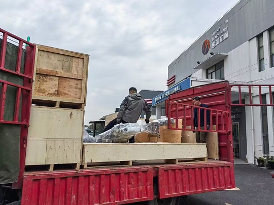 Prvá séria vybavenia bola odoslaná do Dubaja v roku 2026